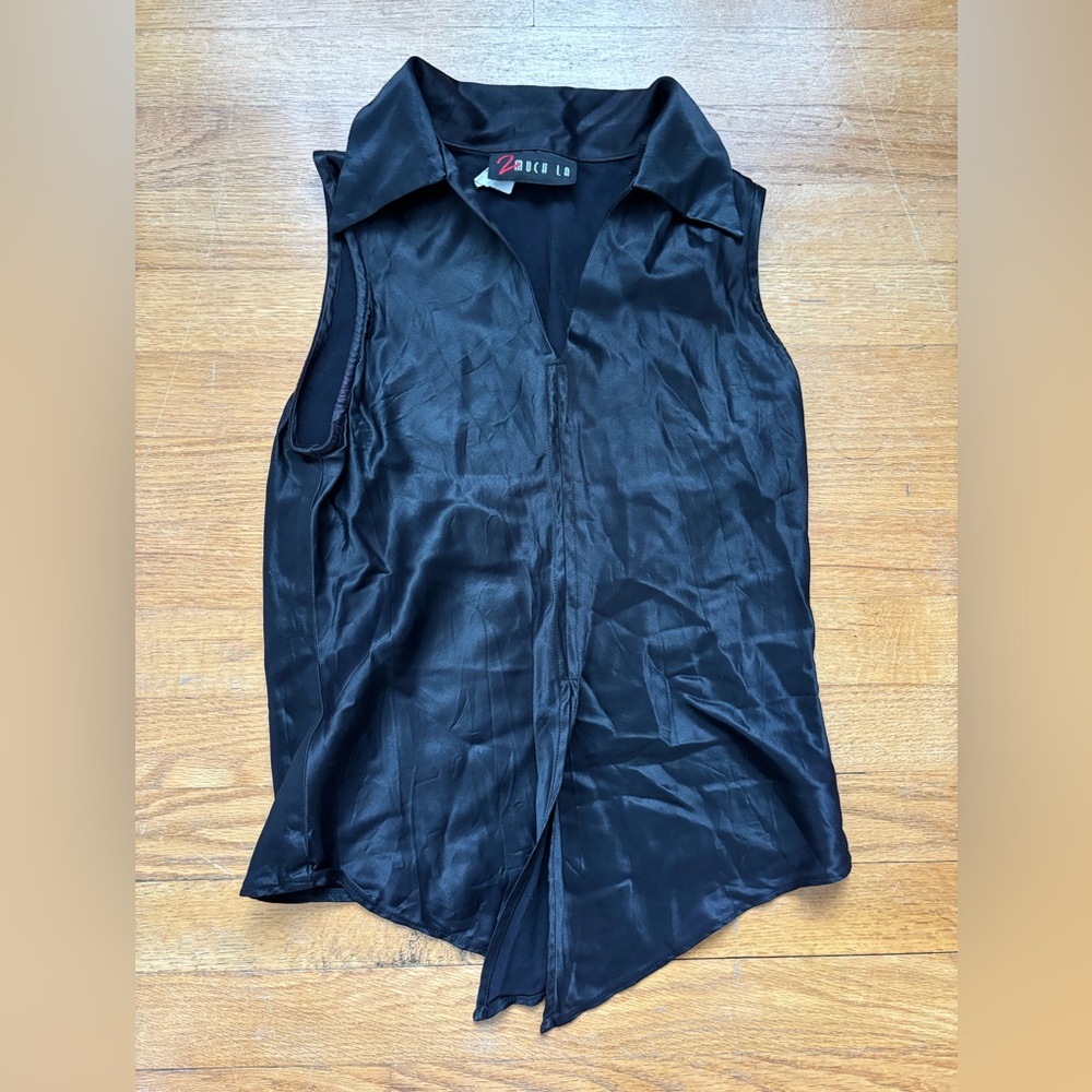 Women's Black Sleeveless Top